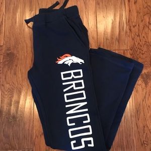 VS Pink women’s Denver Broncos sweats size Small